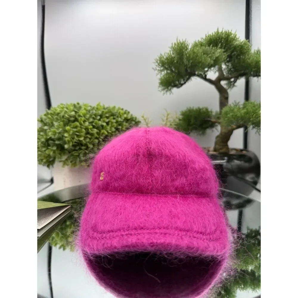 Gucci baseball cap, adjustable, vibrant pink mohair, gold-toned GG logo w/Dusty